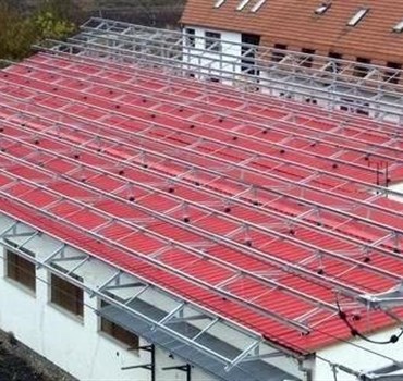 Konstrukce pro fotovoltaickou elektrárnu Brno