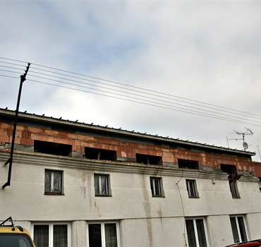 Průběh rekonstrukce - dokončená střecha