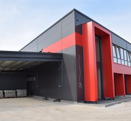 Stavby v pohybu: Aktuální rozpracované haly